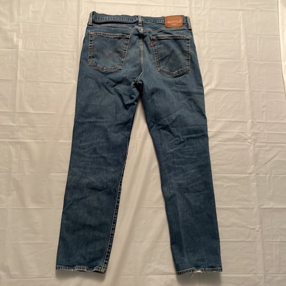 πLevi's Menβs Blue Denim Jeans - Size 36W 32L π - Picture 10 of 14